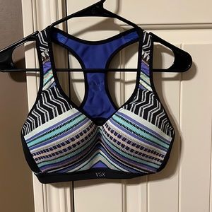 Victoria’s Secret VSX sports bra Size 34D